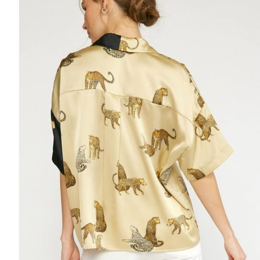 NWT Entro Satin cheetah collared button up top colorblock Womens Size Small - Picture 2 of 7